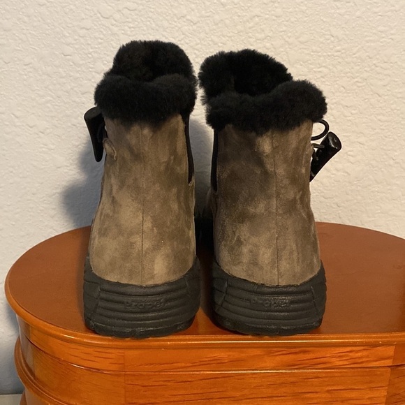 Women Proper Boot 🥾 leather upper color dark tan size 7 1/2 W(D) 👍🏽 - Picture 4 of 8